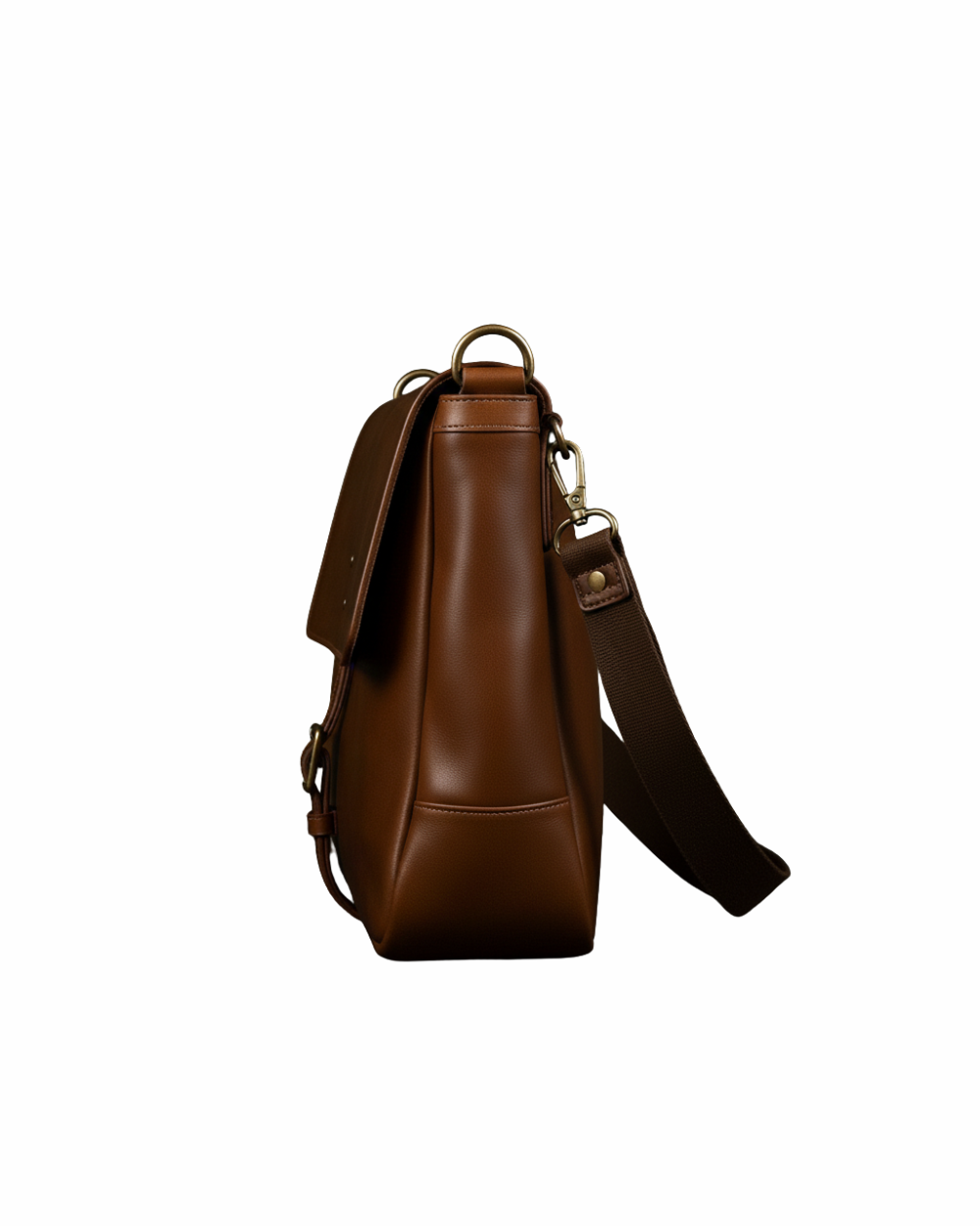 Heritage Tan Leather Messenger Bag – Classic Work & Travel Companion for Modern Gentlemen